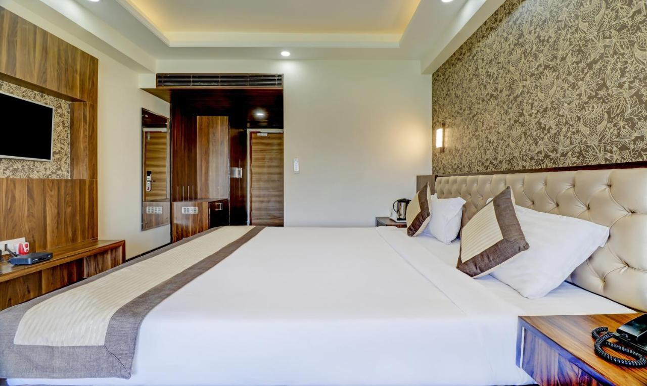 Sanskar Hotel Jaipur Buitenkant foto